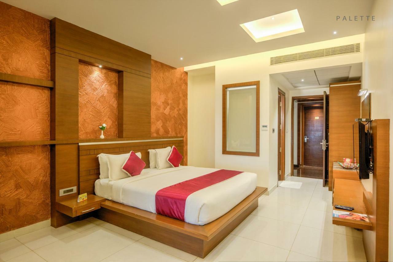 Pioneer Grand Palace सराय