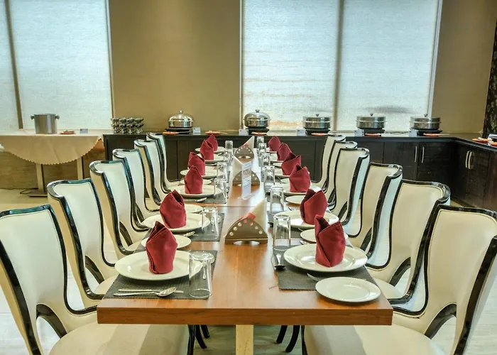 Hotel Pioneer Grand Palace