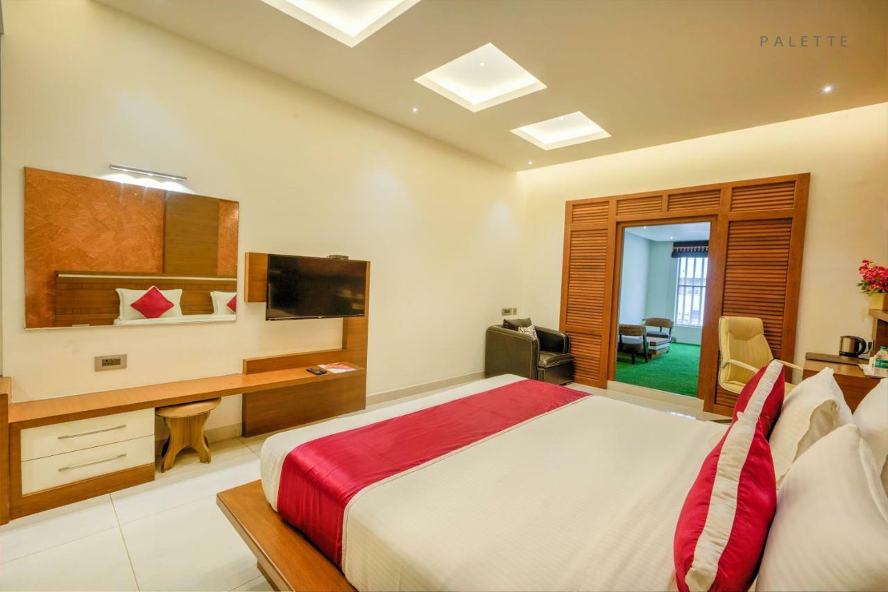 Pioneer Grand Palace 4*